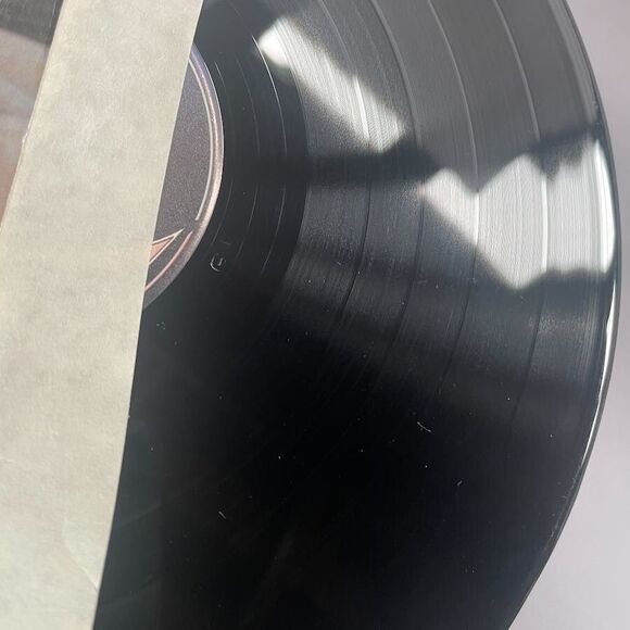 Merle Haggard  Used Vinyl Record, Kern River, NICE SHAPE Country Music 1985 - Picture 4 of 5